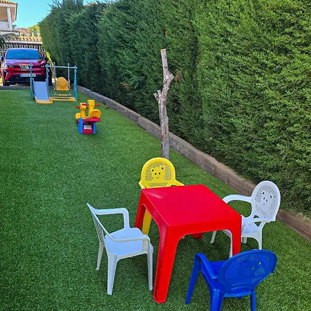 In With Outdoor Swimming Pool Holiday home *